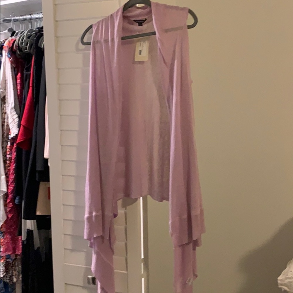 Acrobat one hundred percent linen wrap around